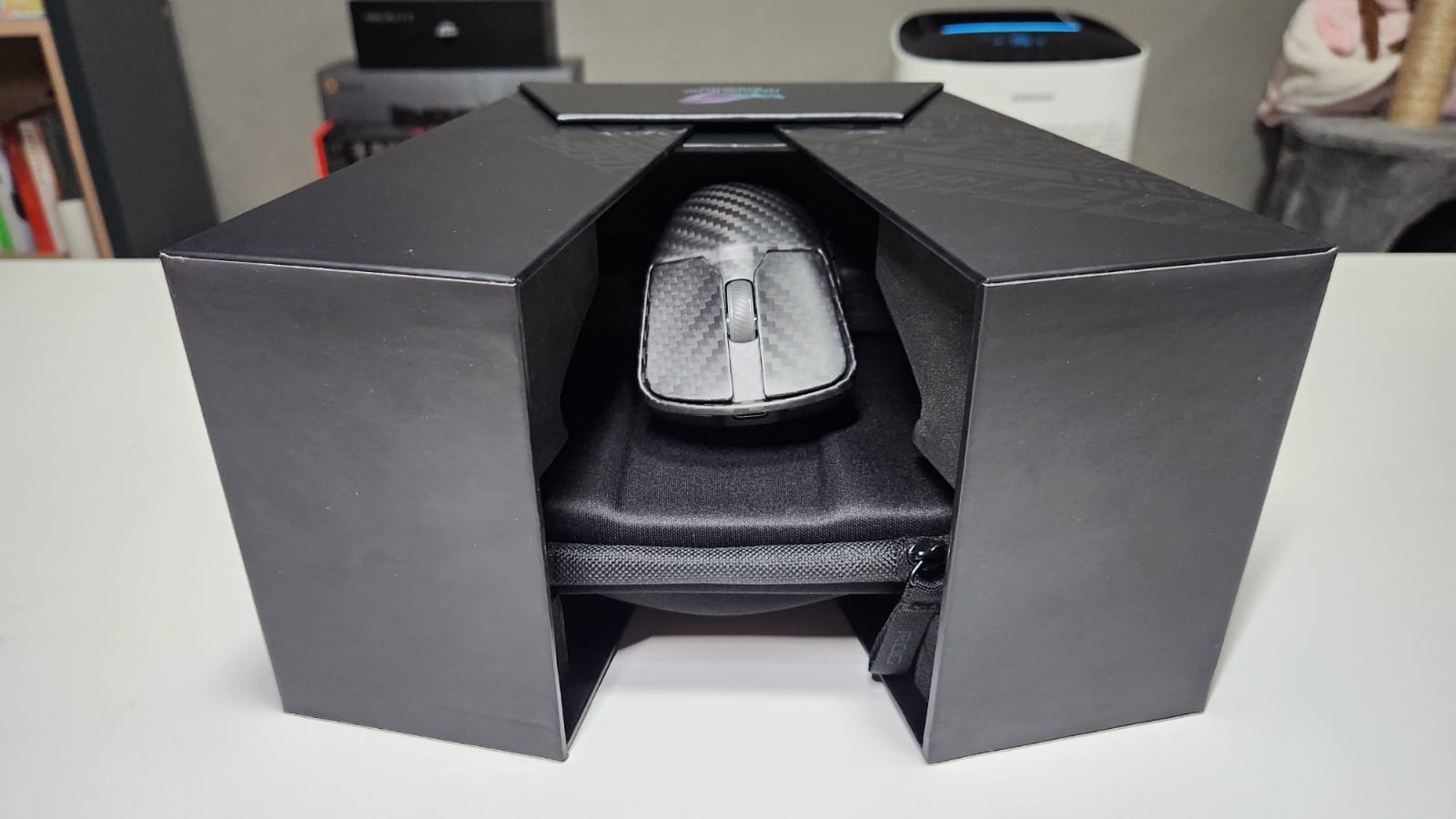 Asus ROG Harpe Ace Extreme, Mouse Gaming Elit Kompetitif