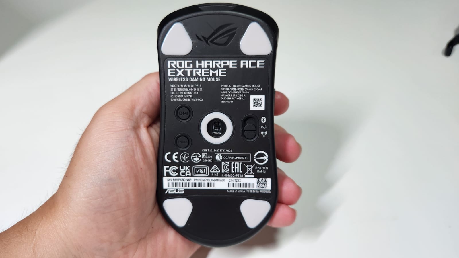Asus ROG Harpe Ace Extreme, Mouse Gaming Elit Kompetitif