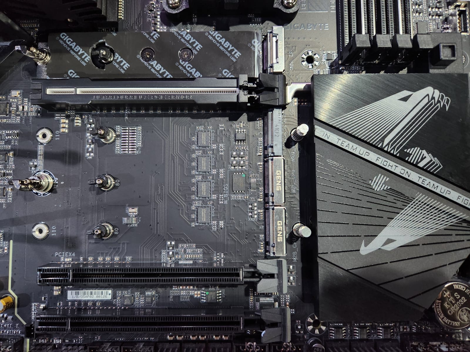 B650E Aorus Pro X USB4, Kelas Menengah Nuansa Elite
