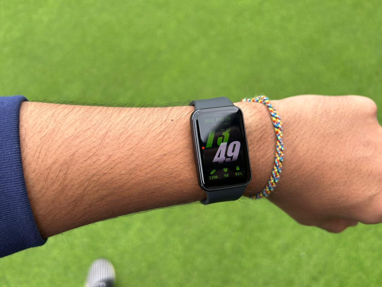 Smartband Rasa Smartwatch Ada di Samsung Galaxy Fit 3
