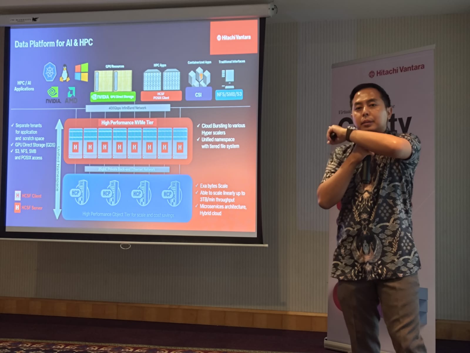 Hitachi Vantara Bawa Manajemen AI dan Hybrid Cloud Terbaru