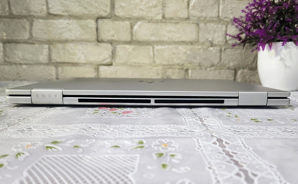 HP Envy x360 2-in-1 14, Desain Menawan, Performa Kencang