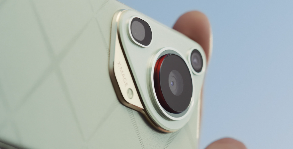 HUAWEI Pura 70 Ultra Segera Rilis di Indonesia, <i>Smartphone</i> dengan Teknologi Fotografi Terdepan dan <i>Pop-out Camera</i> Inovatif