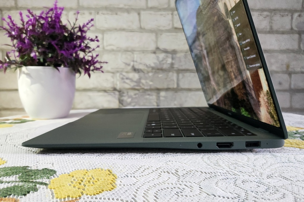 Honor Magicbook Art 14, Unik, Mewah, Canggih