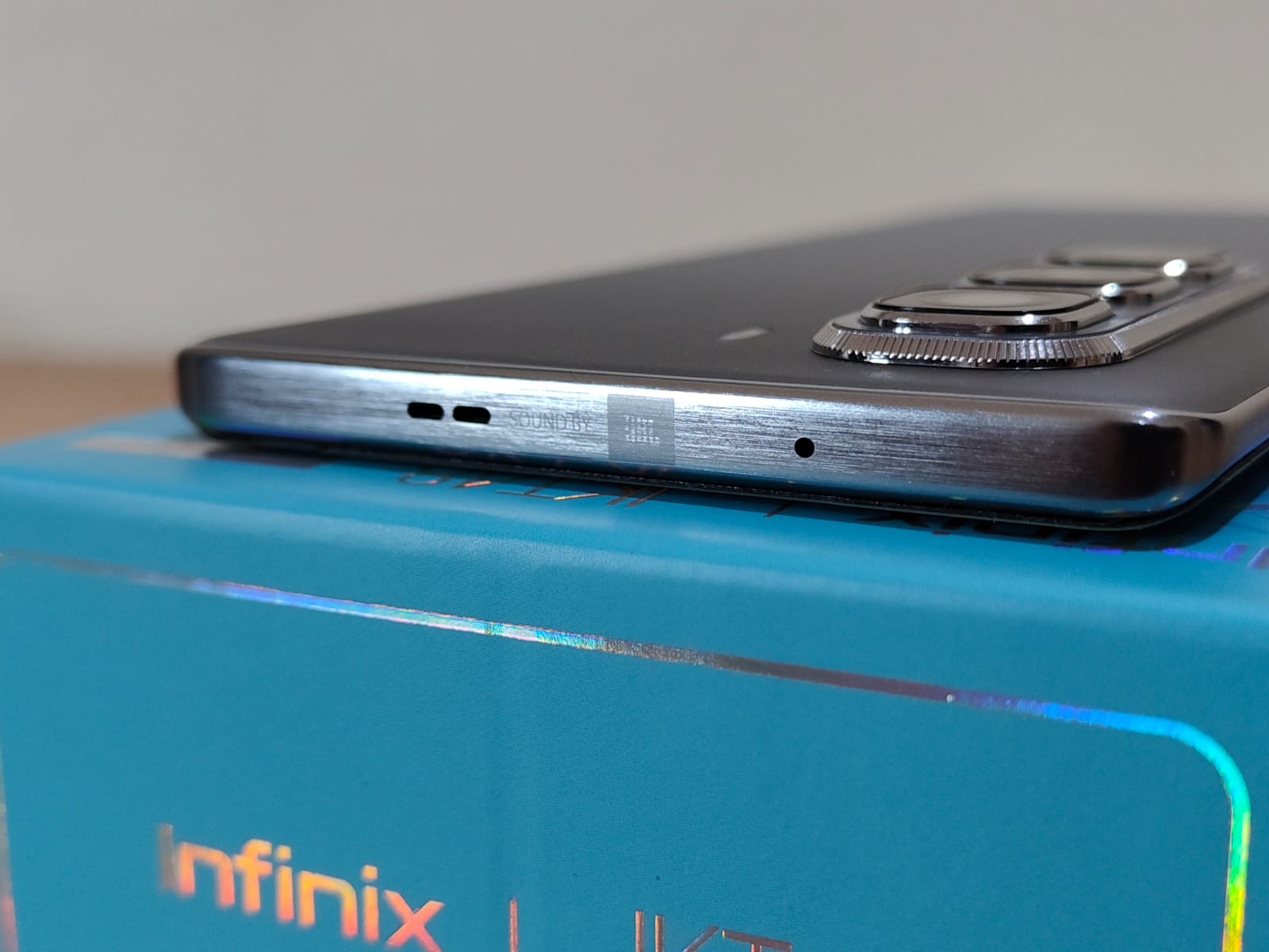 Review Infinix Hot 50 Pro+, Harga Rp2 Jutaan Mirip Hape High-End