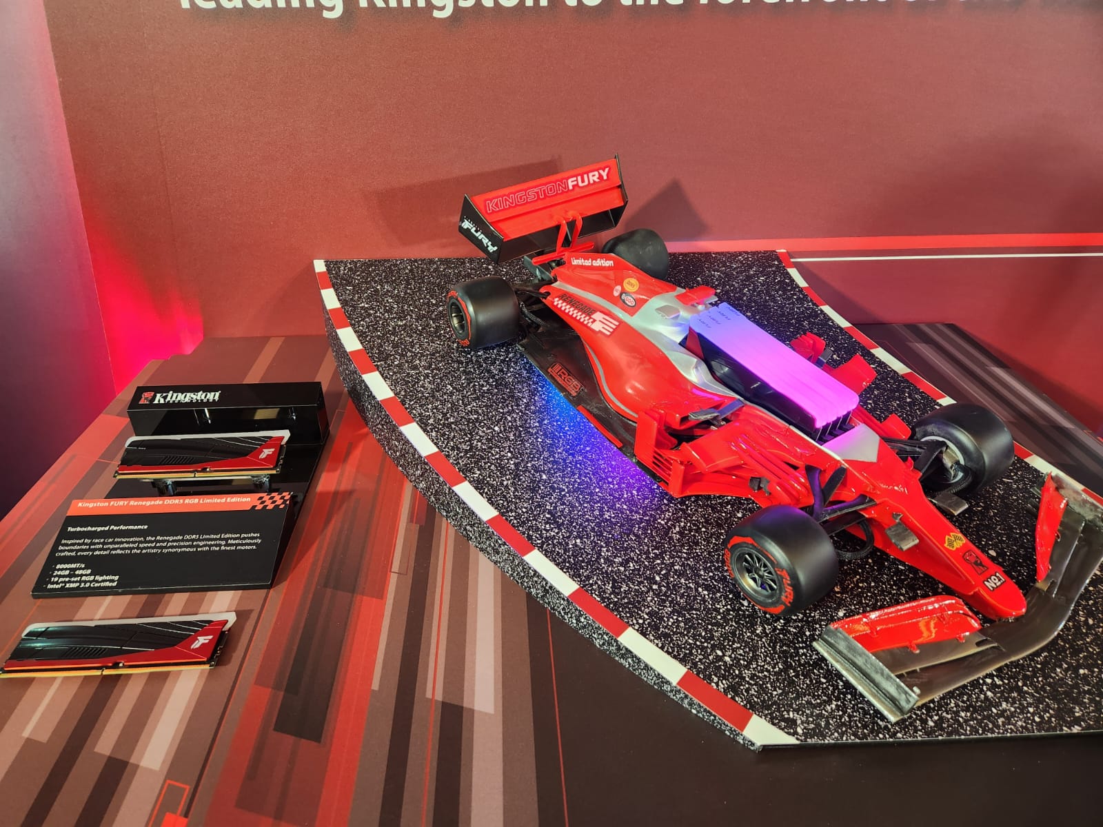 Booth Kingston di Computex 2024 Punya Nuansa Pembalap