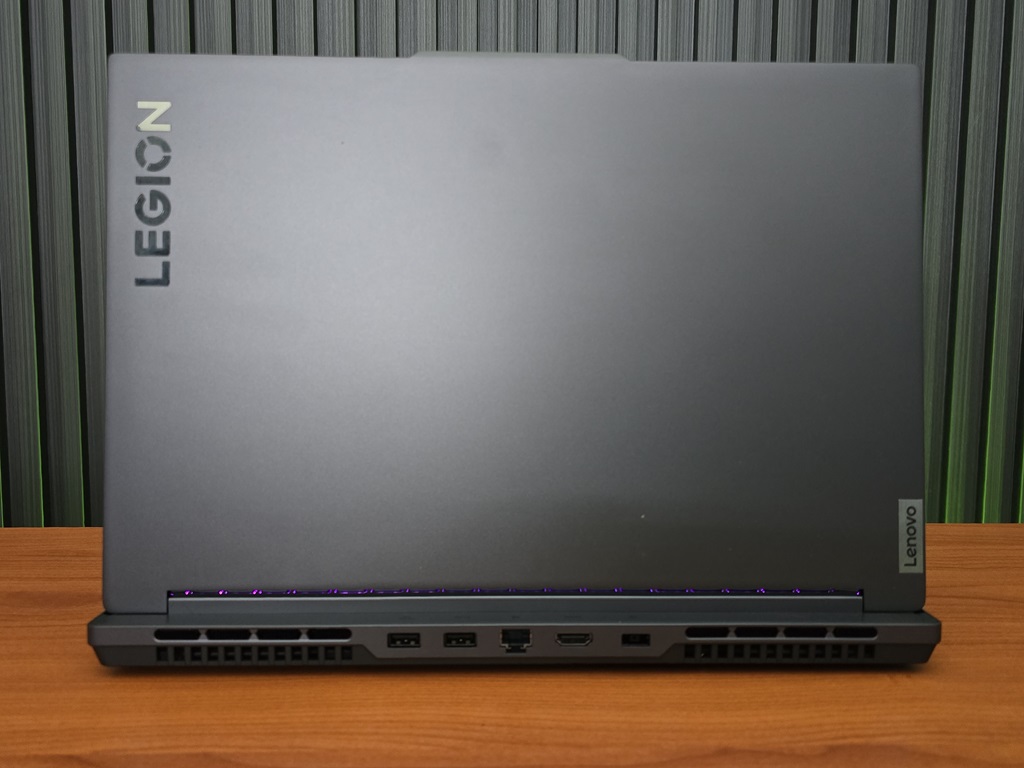 Tahun Baru, Laptop Baru! Pilih Acer Predator Helios Neo 16 atau Lenovo Legion Slim 5i?