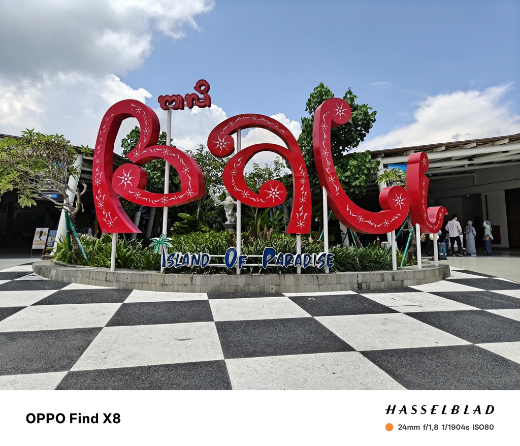 Oppo Find X8, Premium dan Canggih