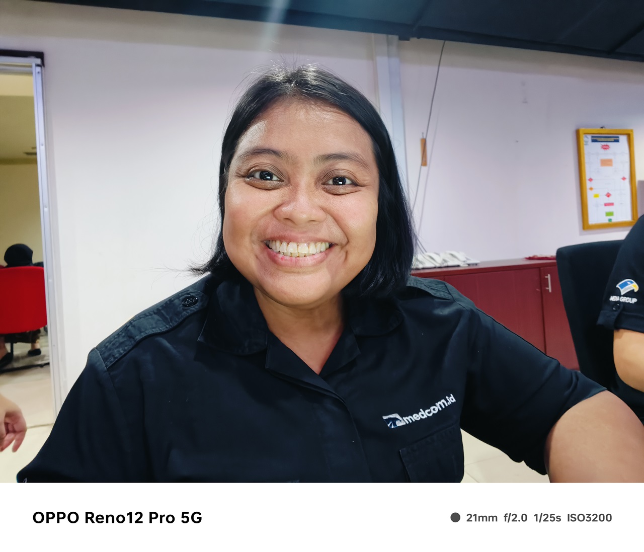 Terobosan AI di Tanganmu: Oppo Reno12 5G & MediaTek Dimensity 7300-Energy!