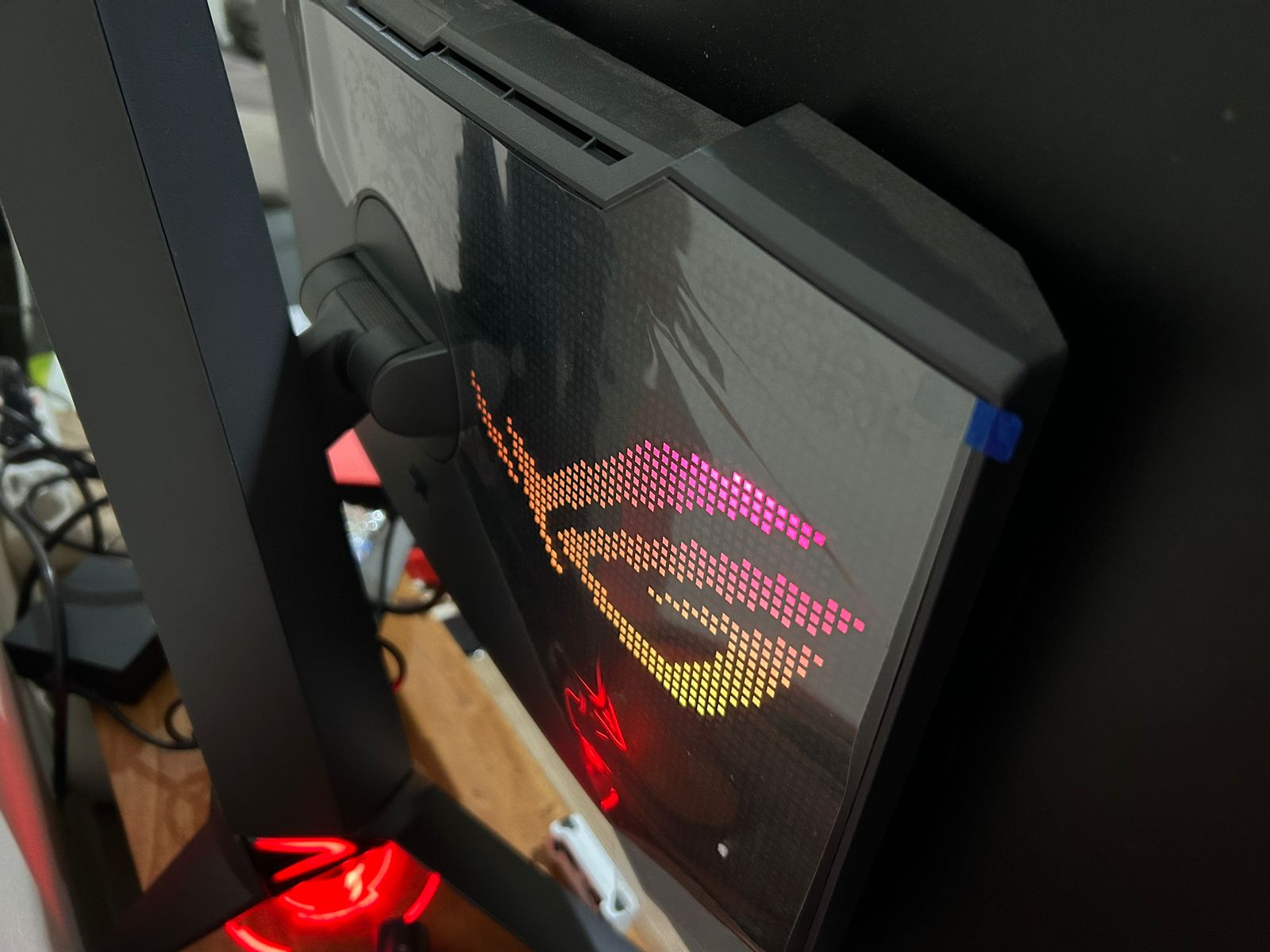 Asus ROG Swift OLED PG27AQDM, Pengalaman Visual Bagus untuk Gamer