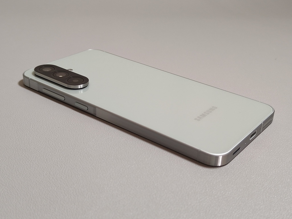 Review Samsung Galaxy A56 5G, Tidak Pantas Dianggap Entry-Level