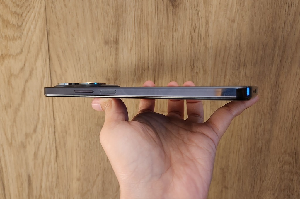 Kesan Pertama Menggenggam Tecno Spark 20 Pro