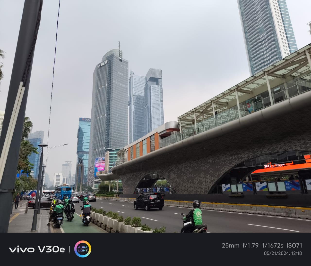 Vivo V30e, Daya Tahan Baterai dan Kualitas Kamera Maksimal