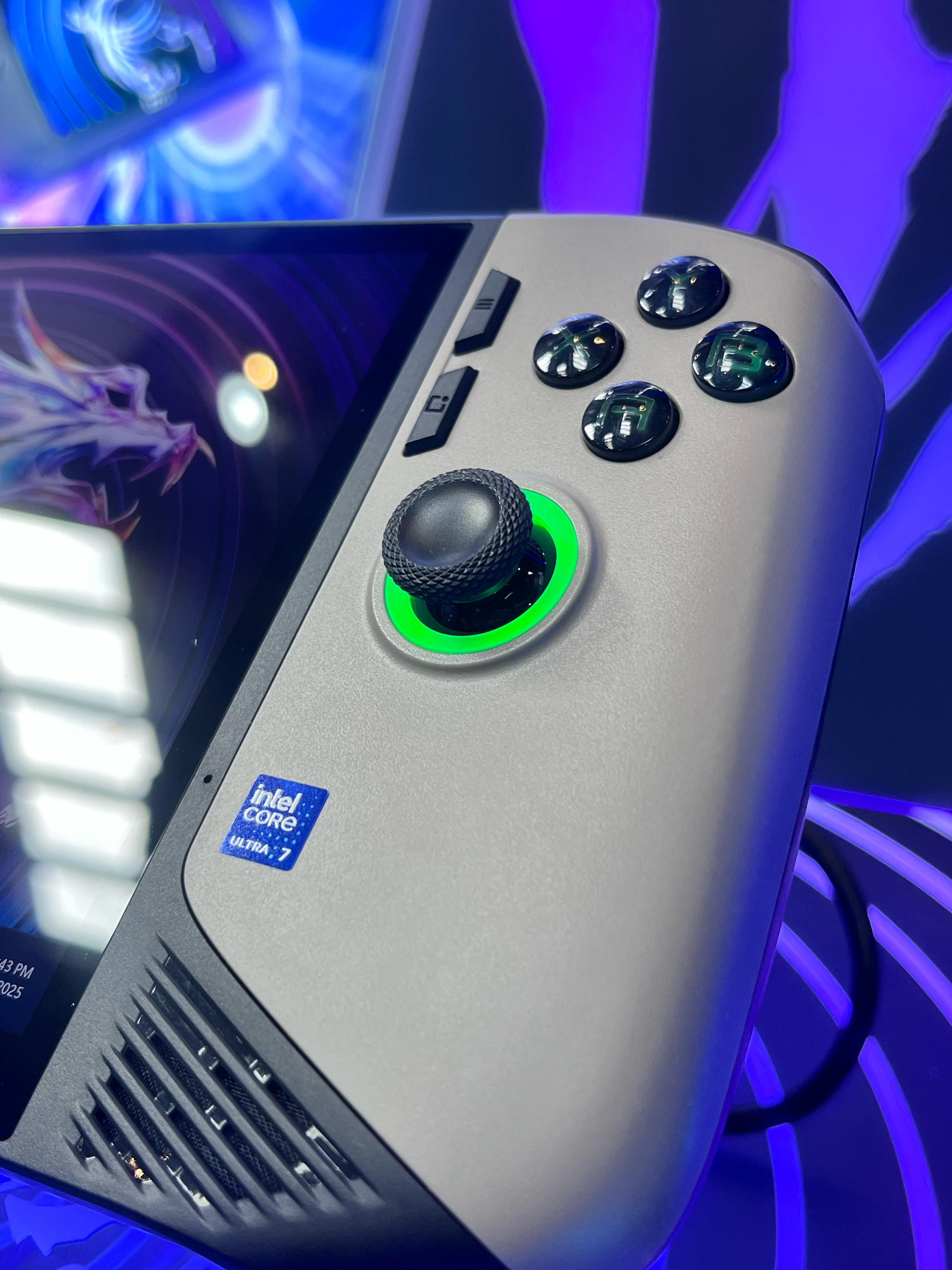 MSI Claw 8 Ai+, Handheld Gaming Canggih Resmi Rilis!