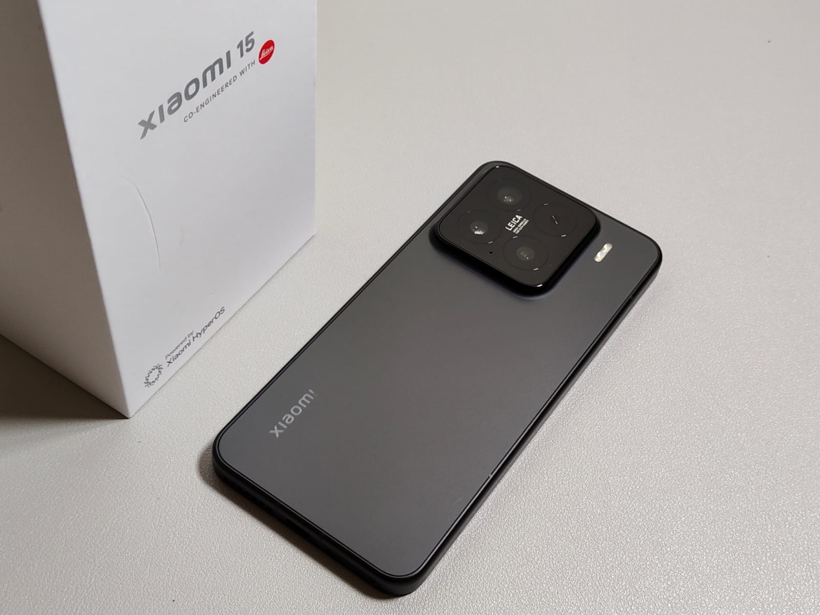 Review Xiaomi 15, Tampilan Lama tapi Pemakaian Menyenangkan