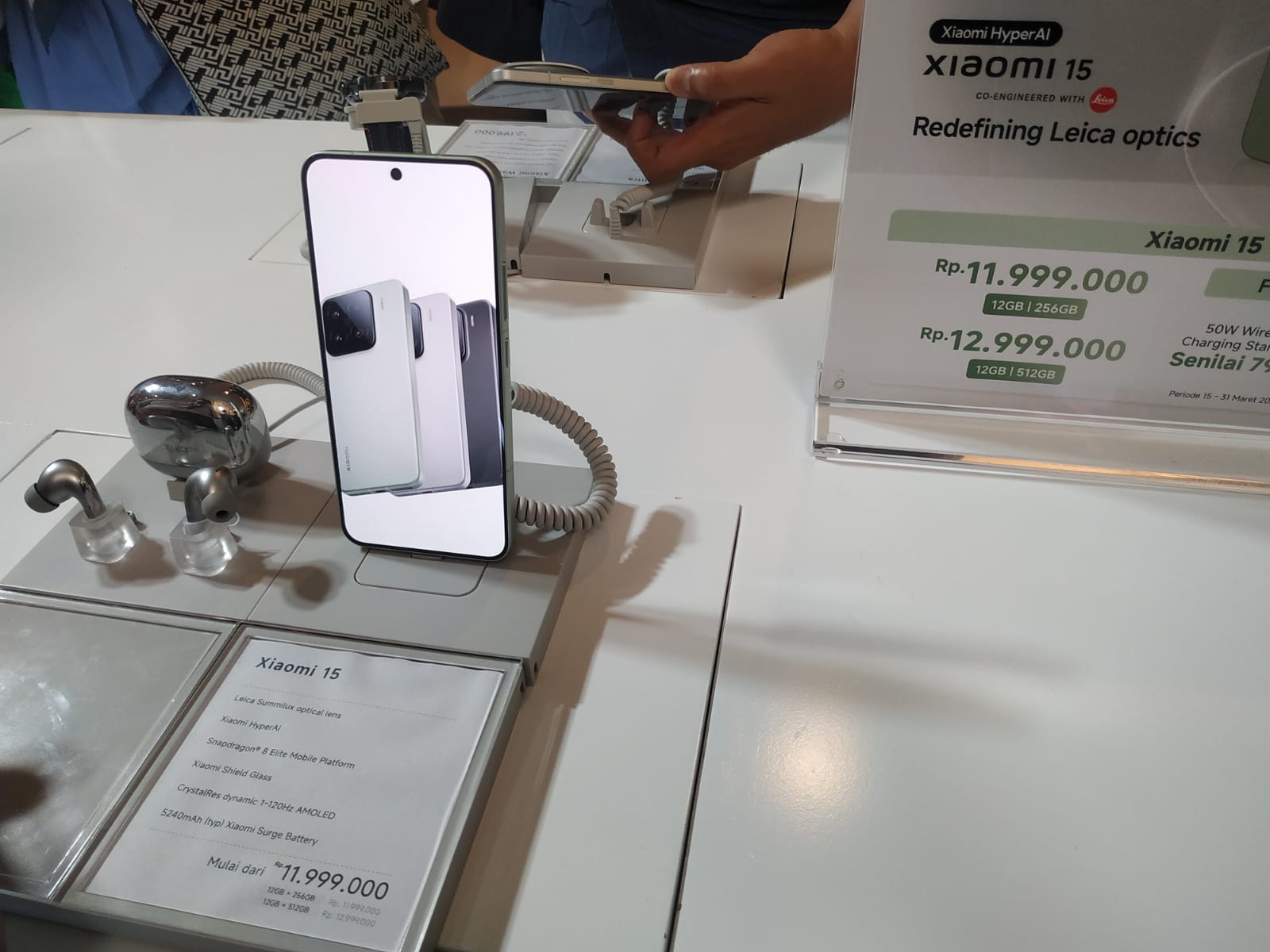 HP Flagship Xiaomi 15 dan Xiaomi 15 Ultra Resmi Dirilis di Indonesia, Segini Harganya