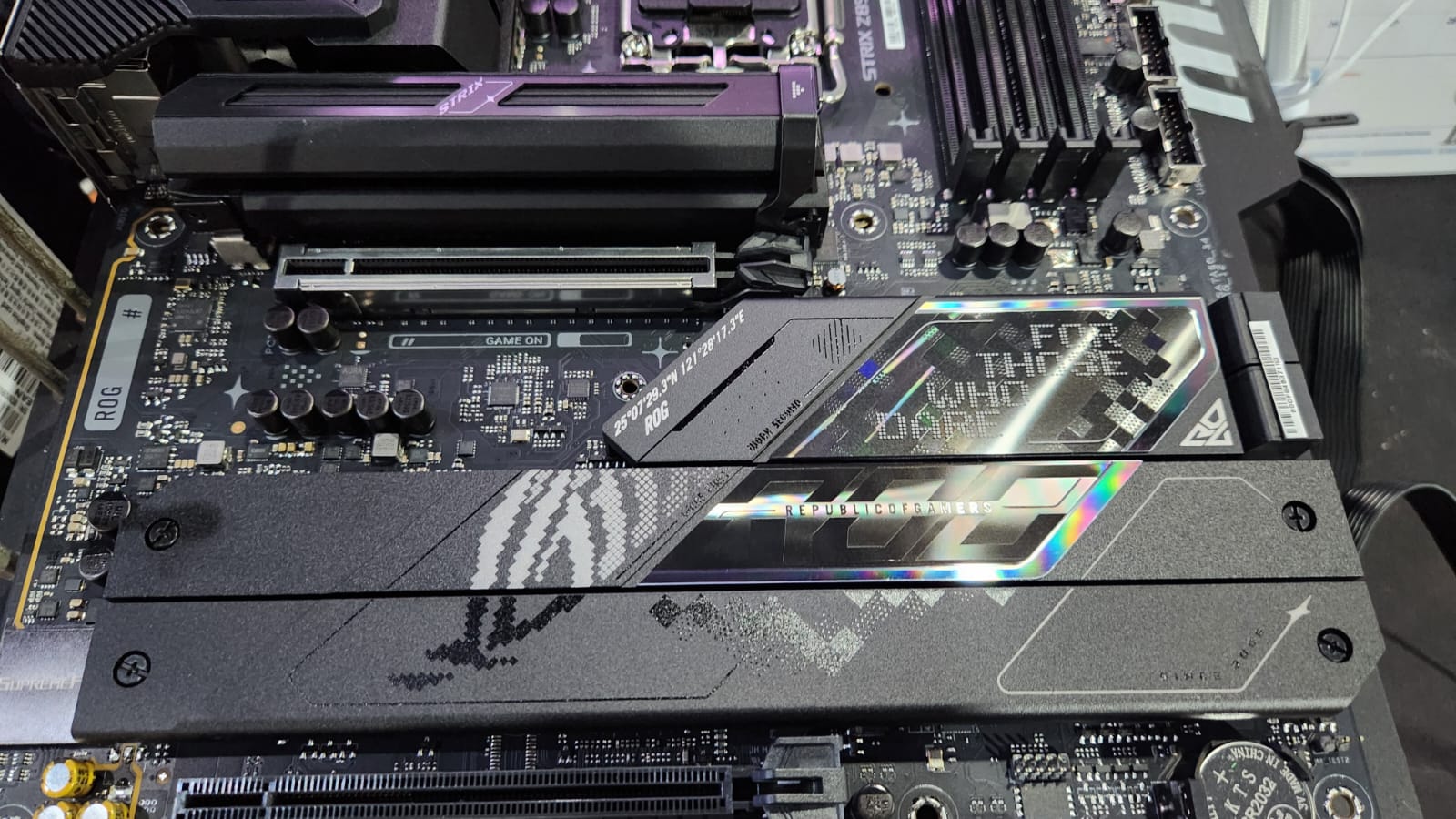 Asus ROG Strix Z890-F Gaming WiFi, untuk Para Enthusiast