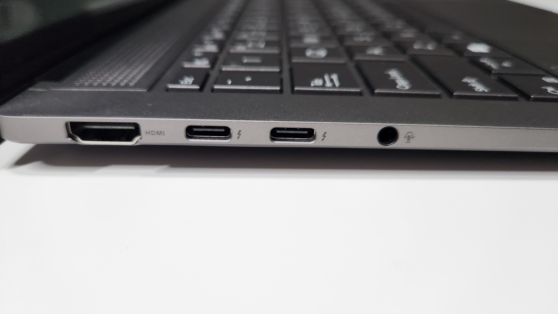 Asus Zenbook S 14 OLED UX5406, Lebih dari Soal Copilot