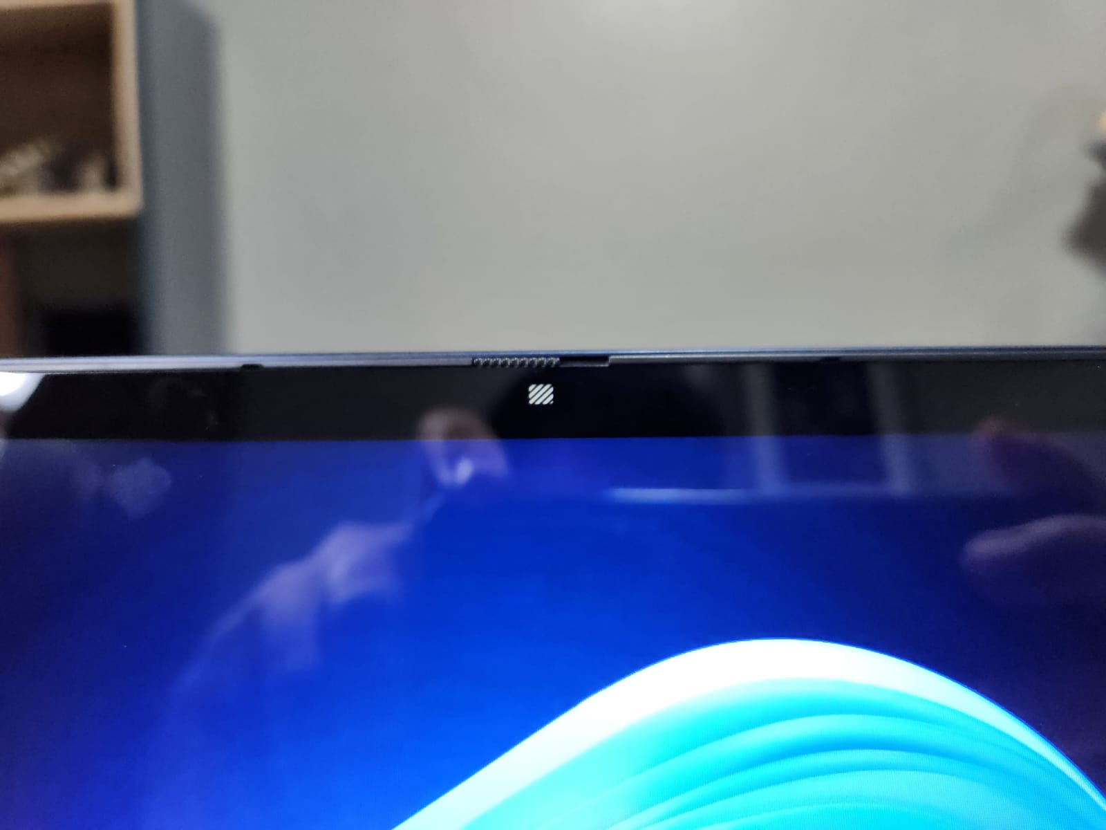 HP EliteBook Ultra G1q, Laptop AI Snapdragon Sangat Profesional