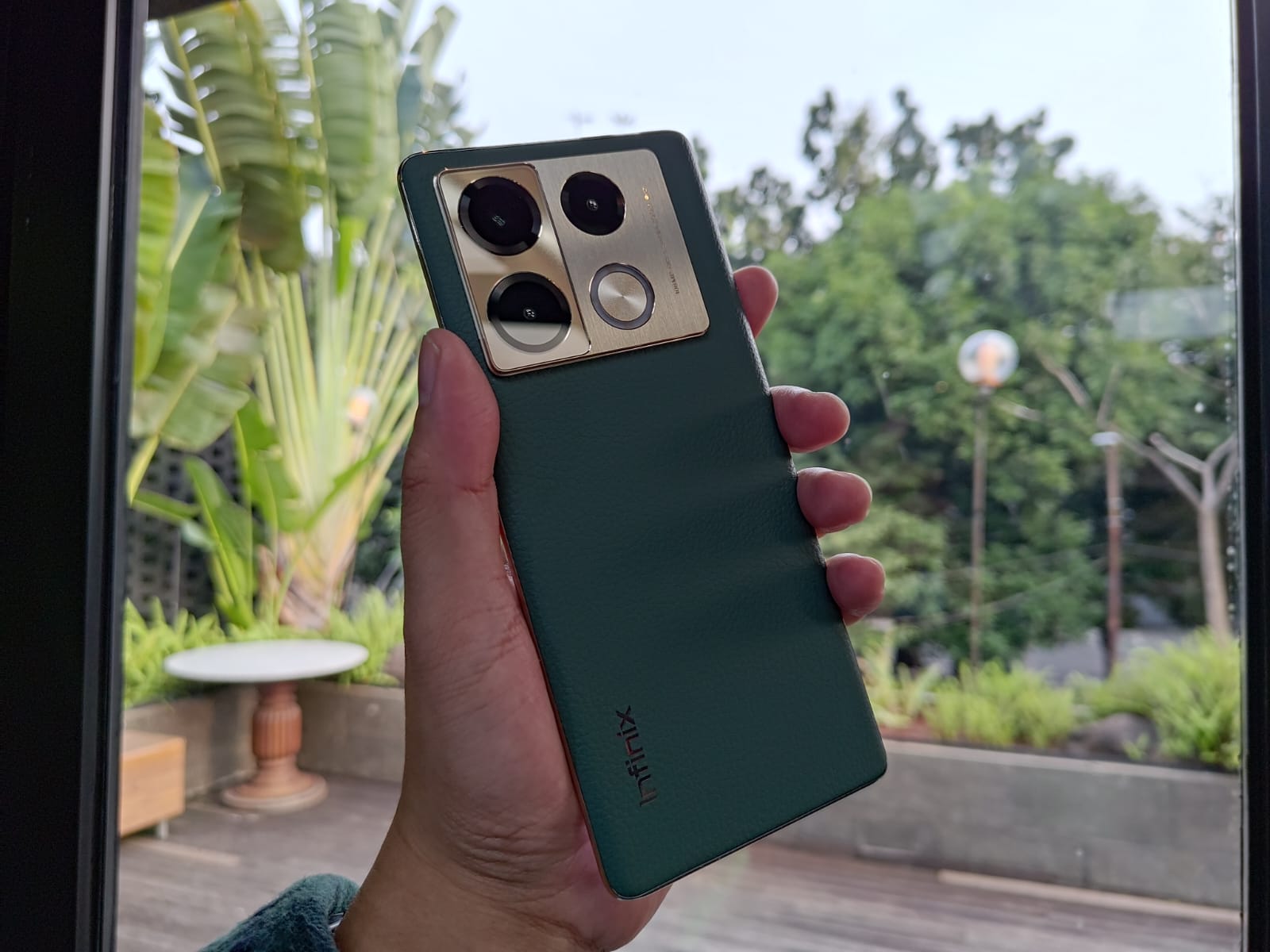 Review Infinix Note 40 Pro, Harga Terjangkau tapi Hape Gaming Paling Komplit