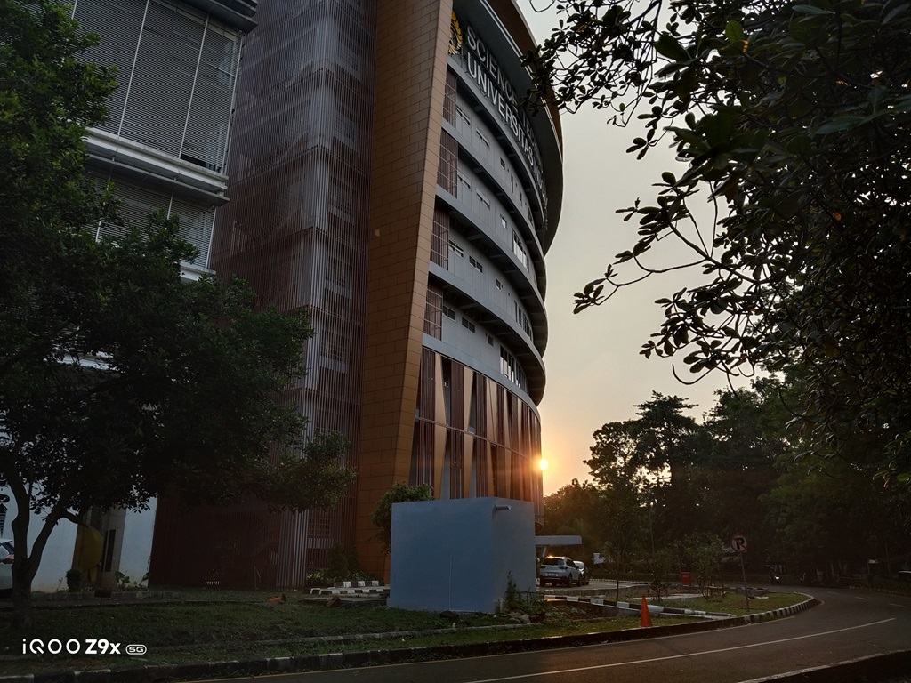 Review iQOo Z9x, Baterai 6.000 mAh dengan Performa Kuat di Kelas Menengah