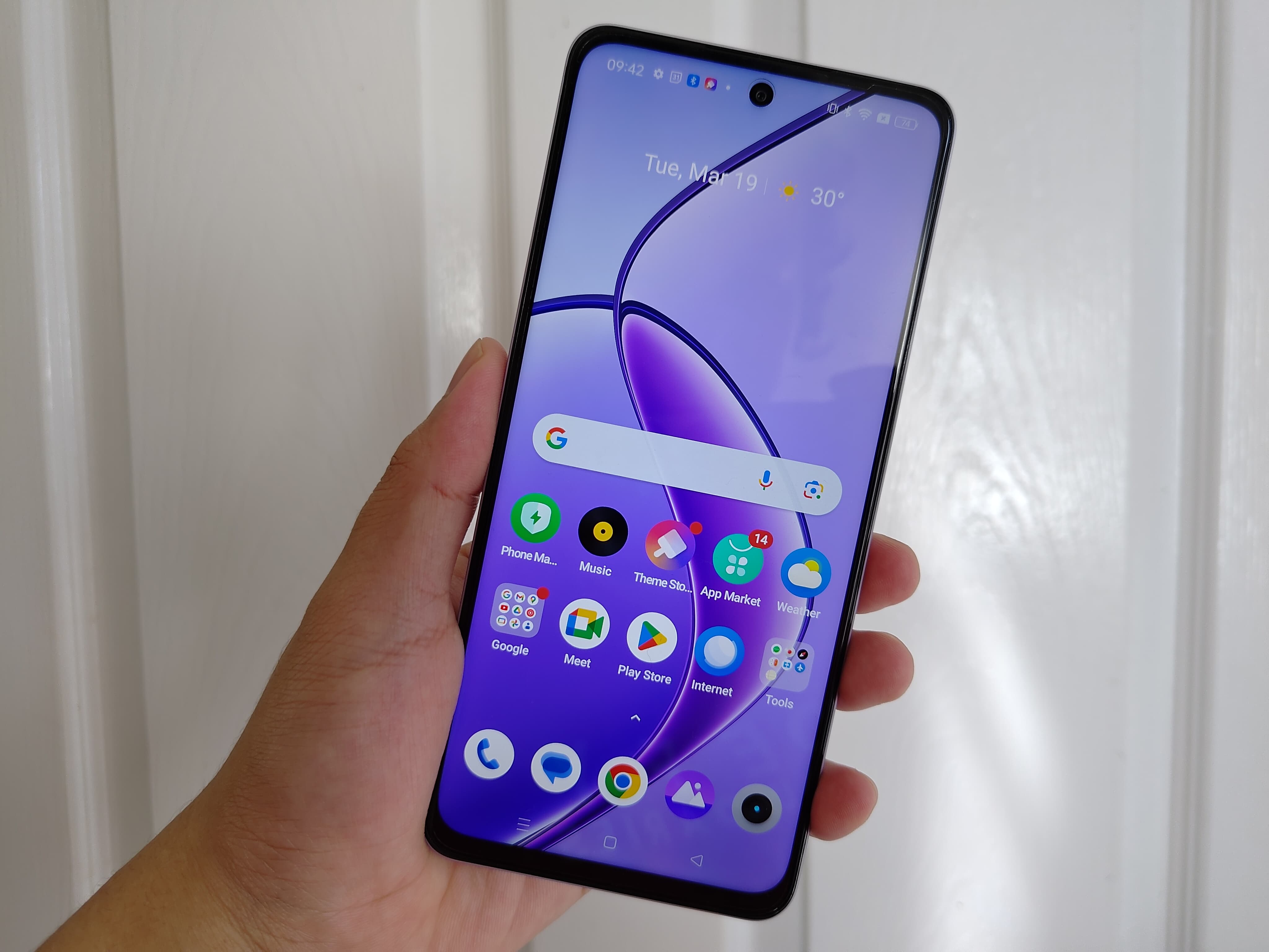 Review realme 12 5G, Kamera Profesional dalam Balutan Desain Menawan