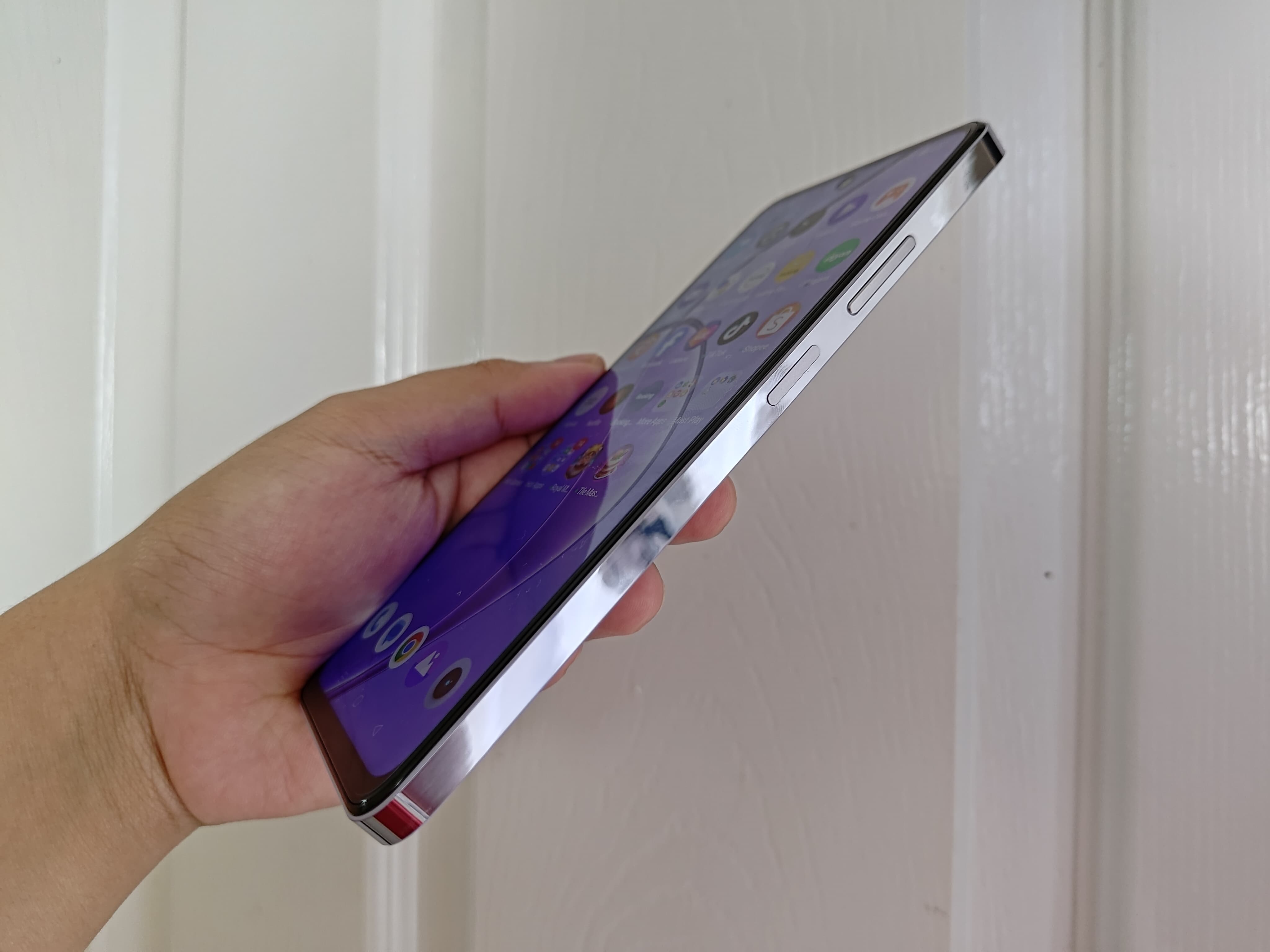 Review realme 12 5G, Kamera Profesional dalam Balutan Desain Menawan