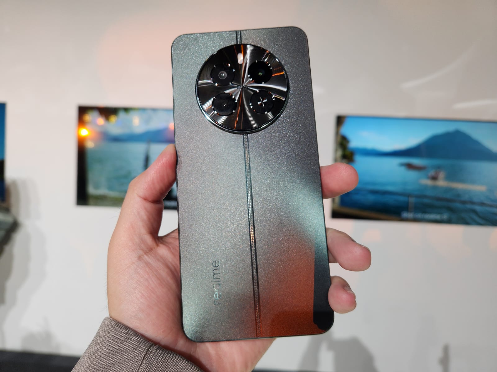 Spesifikasi dan Harga realme 13 di Indonesia, Kasih Pengalaman Gaming Bintang Lima