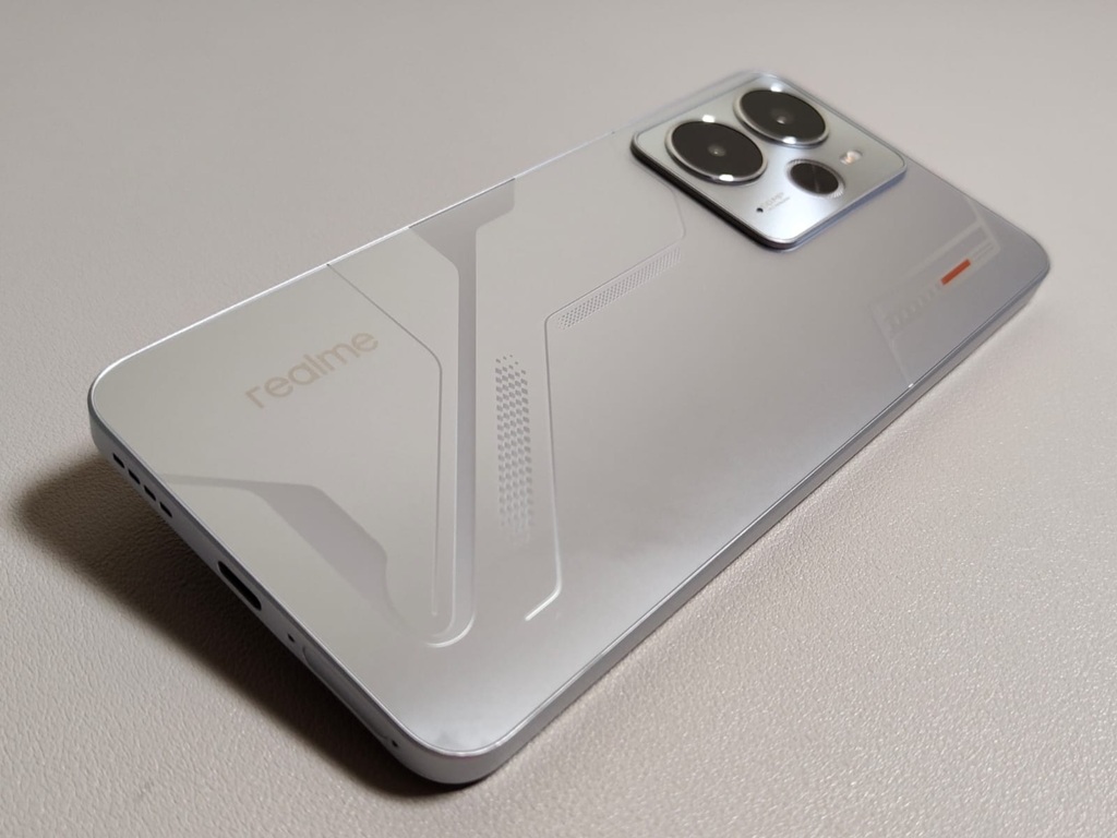 Review realme 14 5G, Smartphone Mid-Range dengan Fitur Gaming High-Level