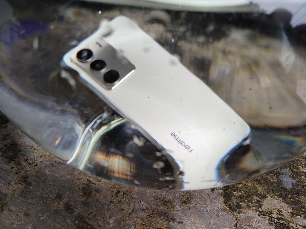 Review realme C75, Punya Proteksi Tahan Air Tertinggi di Harga Rp2 Jutaan