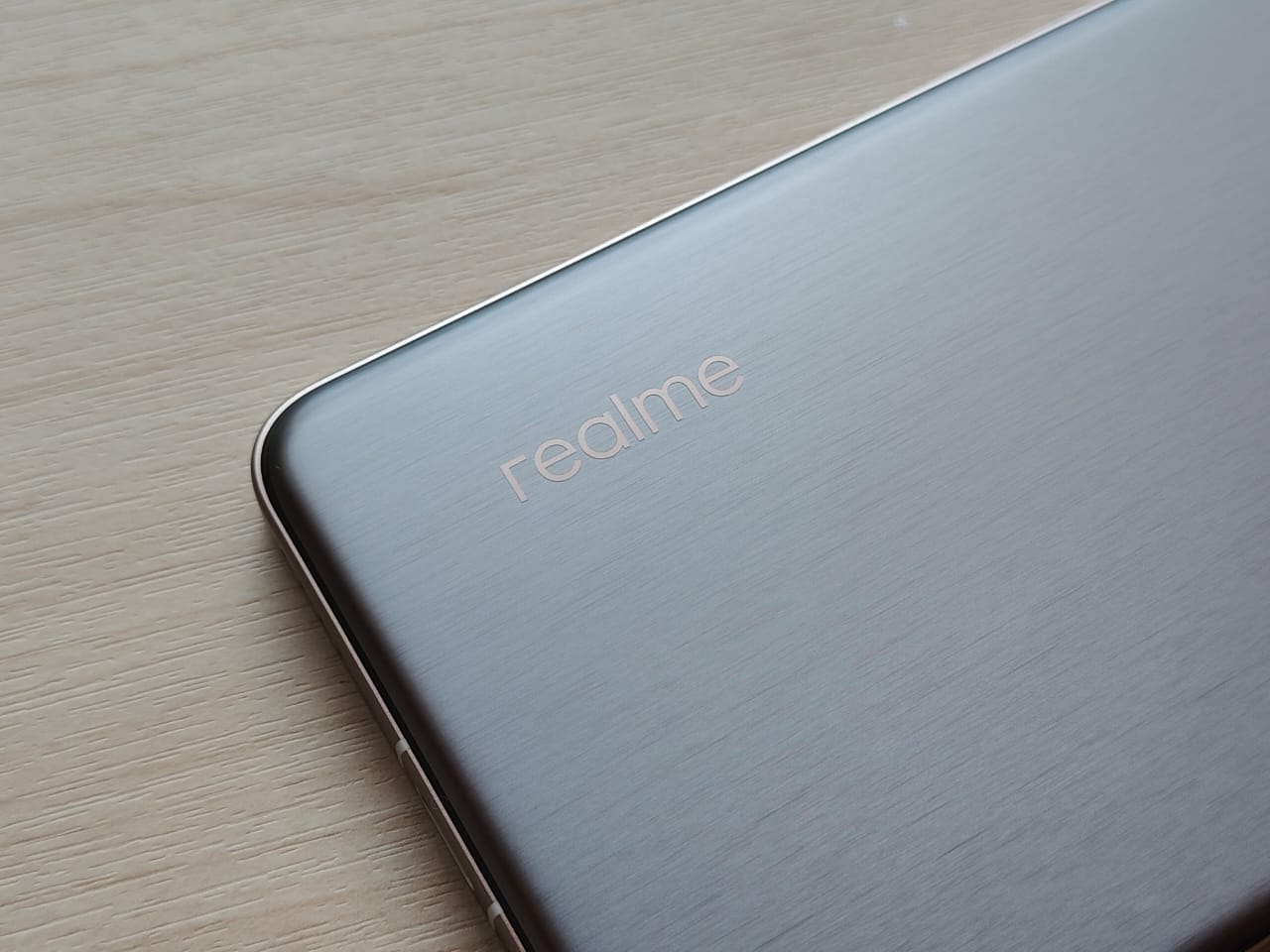 Lihat Lebih Dekat realme GT7 Pro, Hadirkan Snapdragon 8 Elite