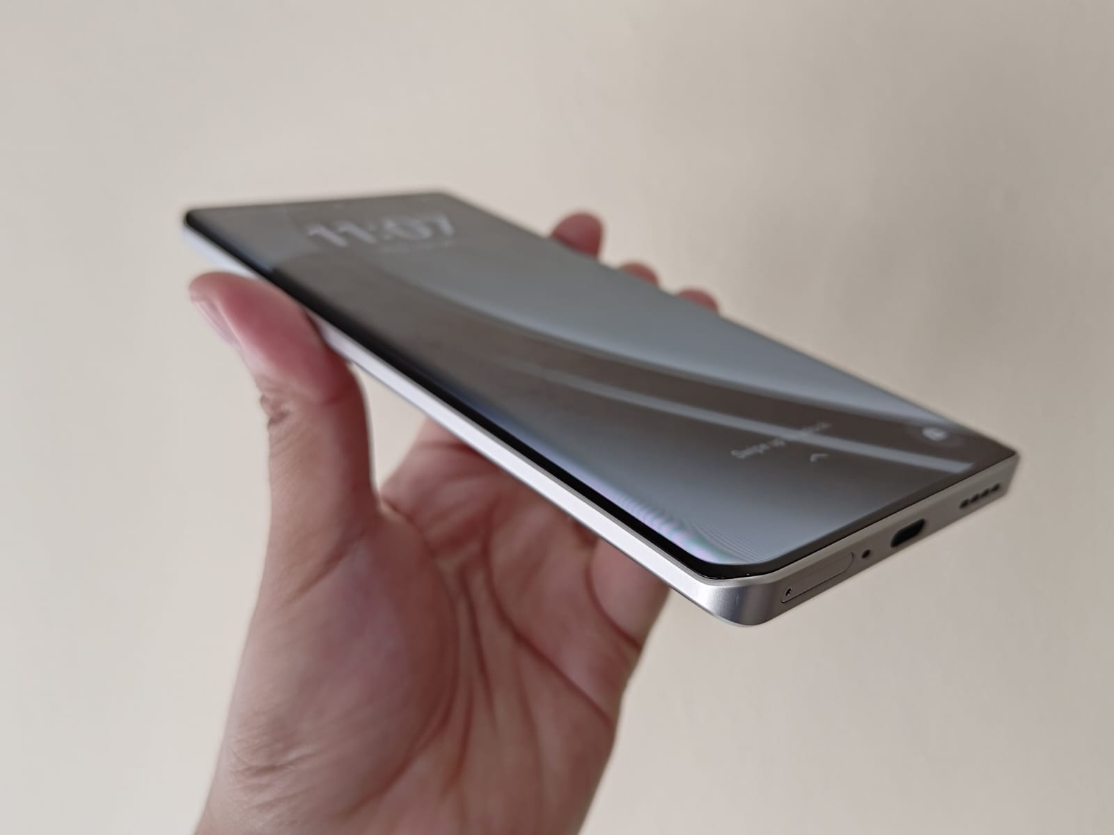 Siap Rilis di Indonesia, Hands-On realme GT 6 yang Pakai Snapdragon 8s Gen 3