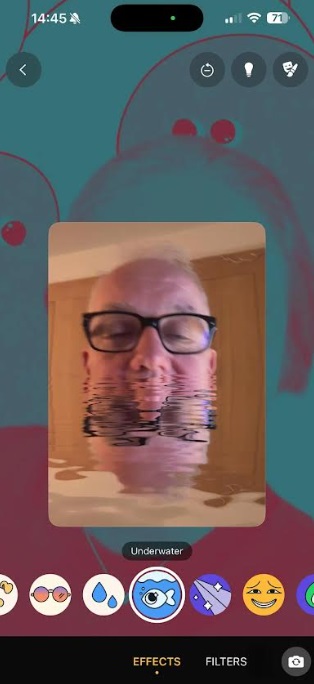 WhatsApp Hadirkan 10 Efek Video Call Unik, Liburan Jadi Makin Seru!
