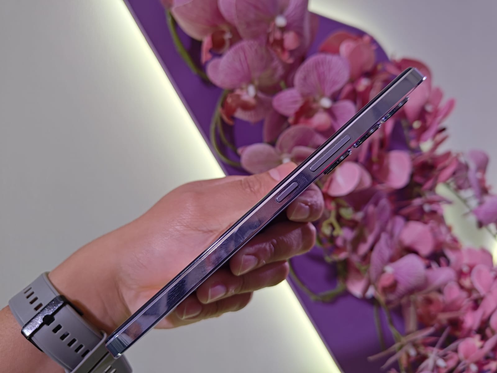 Hands-on vivo Y100 5G, Tampilannya Mewah Buat Spesifikasinya