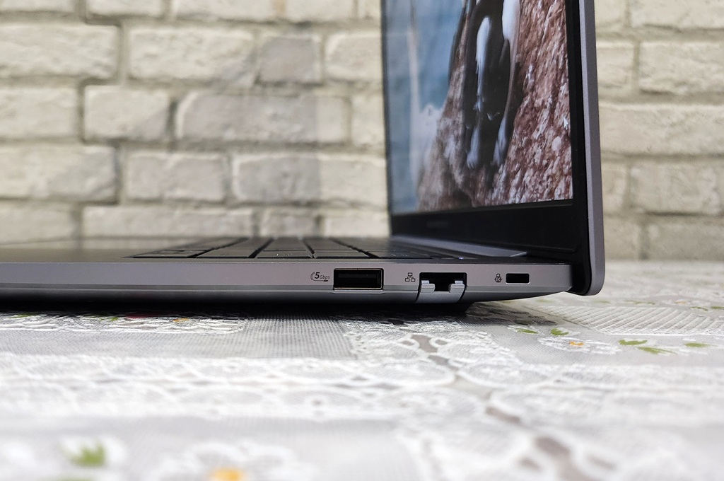 ASUS ExpertBook P3, Si Tangguh Untuk Pebisnis Mobile