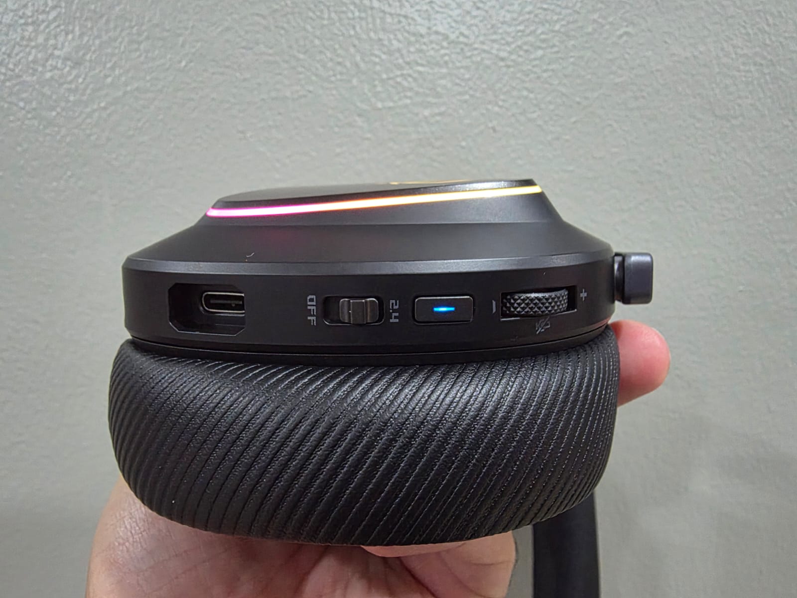 Asus ROG Delta II, Baterai Monster dan DualFlow Revolusioner