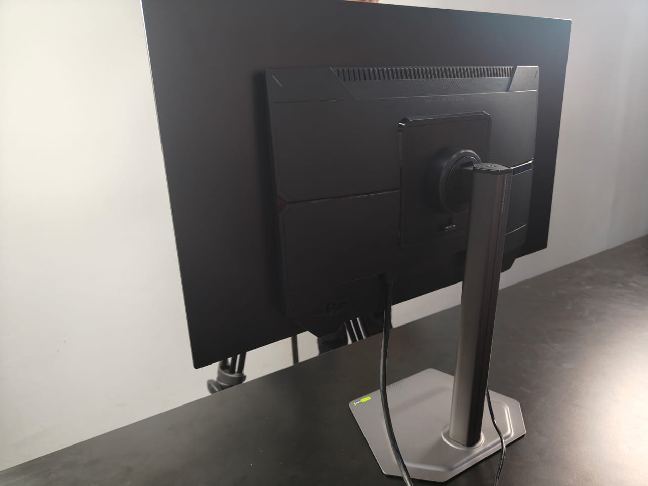 Gigabyte MO27Q28G, Monitor Gaming dengan Teknologi OLED Tandem