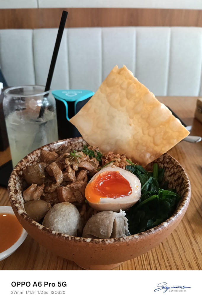 Review Oppo A6 Pro 5G: Harga Rp4 Jutaan 7000 mAh dan Tahan Air Beneran