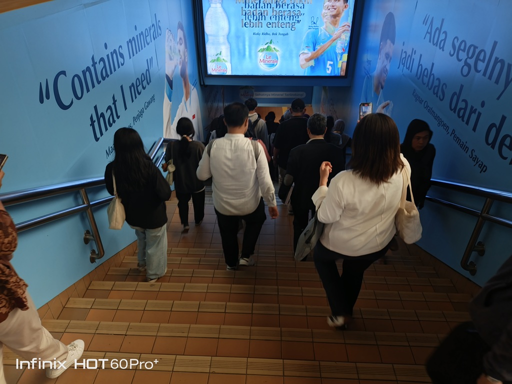 Review Infinix Hot 60 Pro+, Gak Kalah Adu Tipis dan Kemampuan Kamera di Rp2 Jutaan