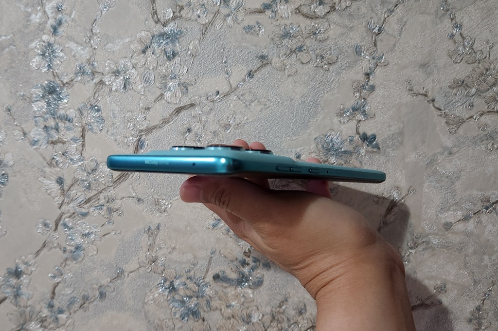Motorola Edge 60 Fusion, Overall Bagus