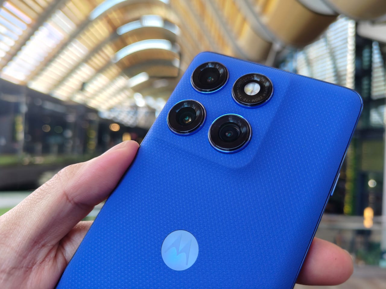 Review Motorola Edge 60 Pro, Nyaris 100 Persen Kasih Experience Baru Pengguna