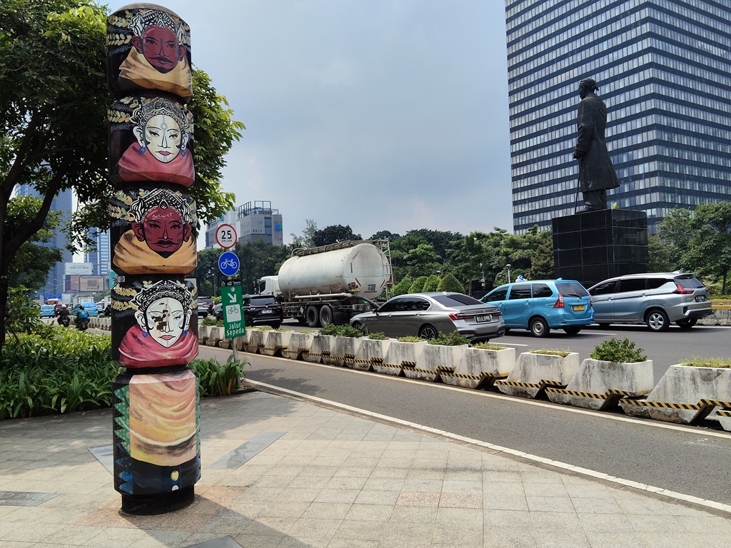Oppo Reno 13F 5G, Pendamping Aktivitas Andal