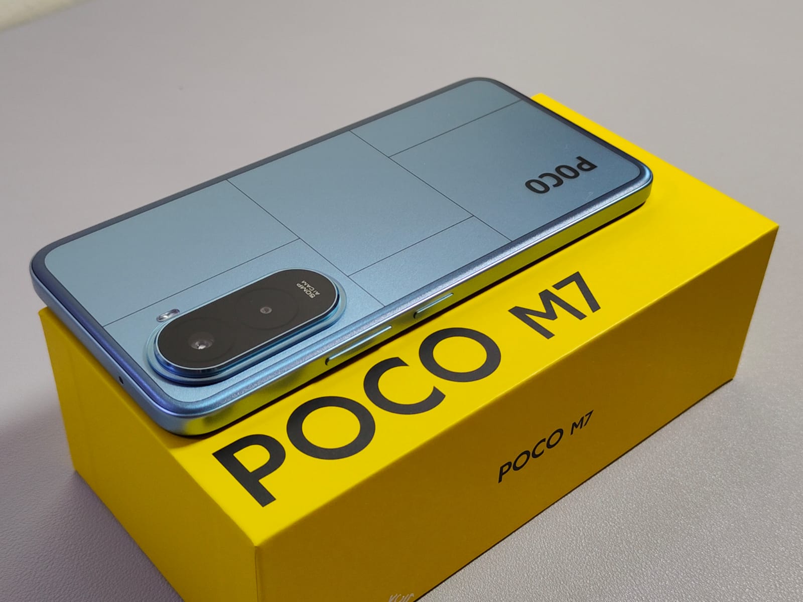 Unboxing! Ini yang Bakal Kamu Dapetin dari Poco M7