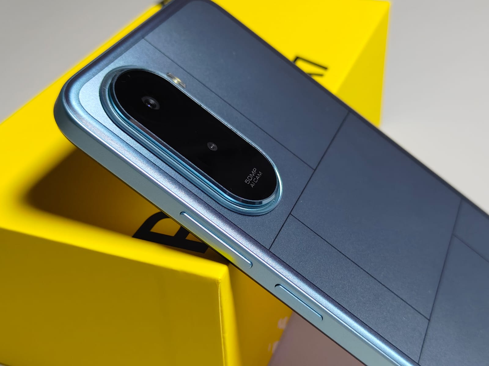 Review Poco M7, HP Baterai 7000 mAh Cocok Buat Nonton Video Berjam-jam