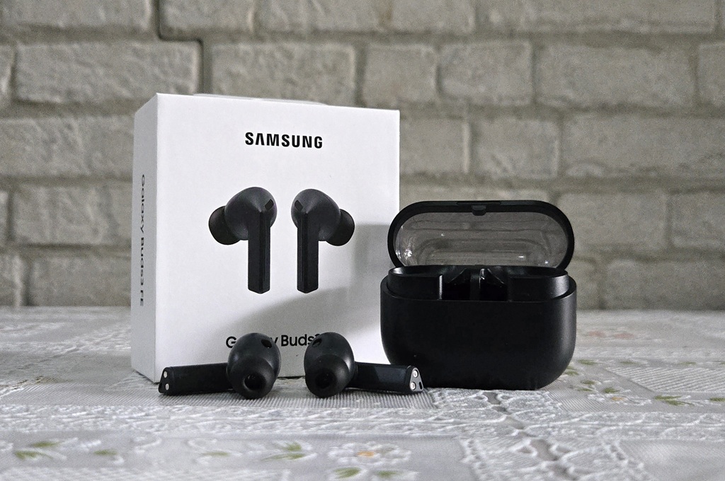 Samsung Galaxy Buds3 FE, Daya Tahan Baterai Lebih Lama