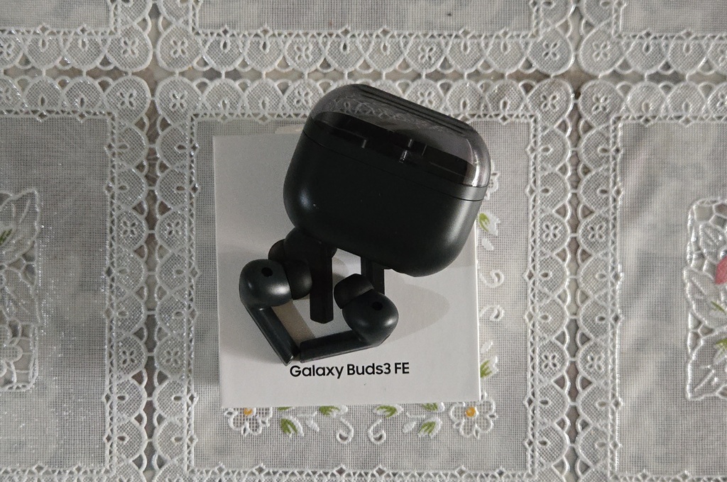 Samsung Galaxy Buds3 FE, Daya Tahan Baterai Lebih Lama