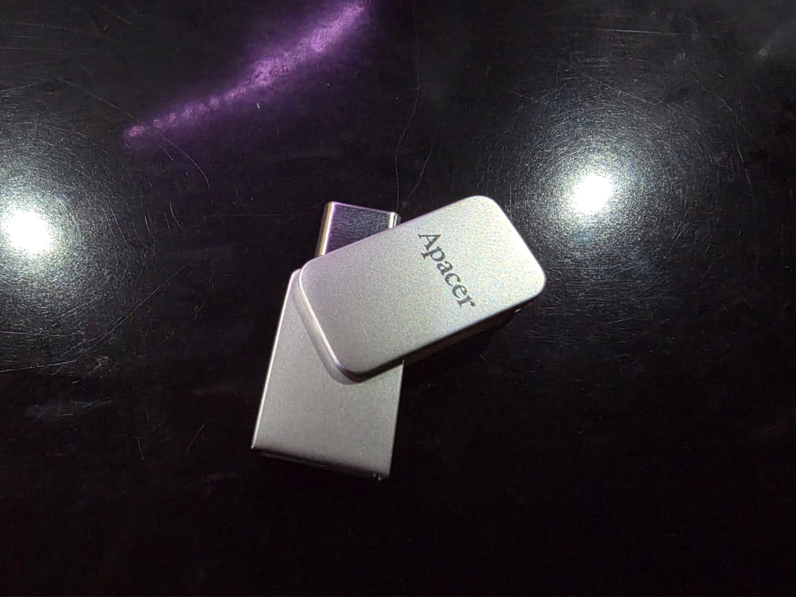 Apacer AH181, Dual-Interface Buat Hybrid