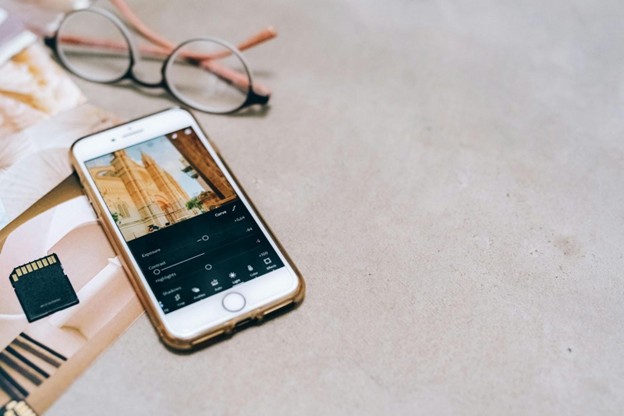 Panduan Lengkap Tingkatkan Kualitas Foto HD di iPhone, dari Fitur Bawaan Hingga AI