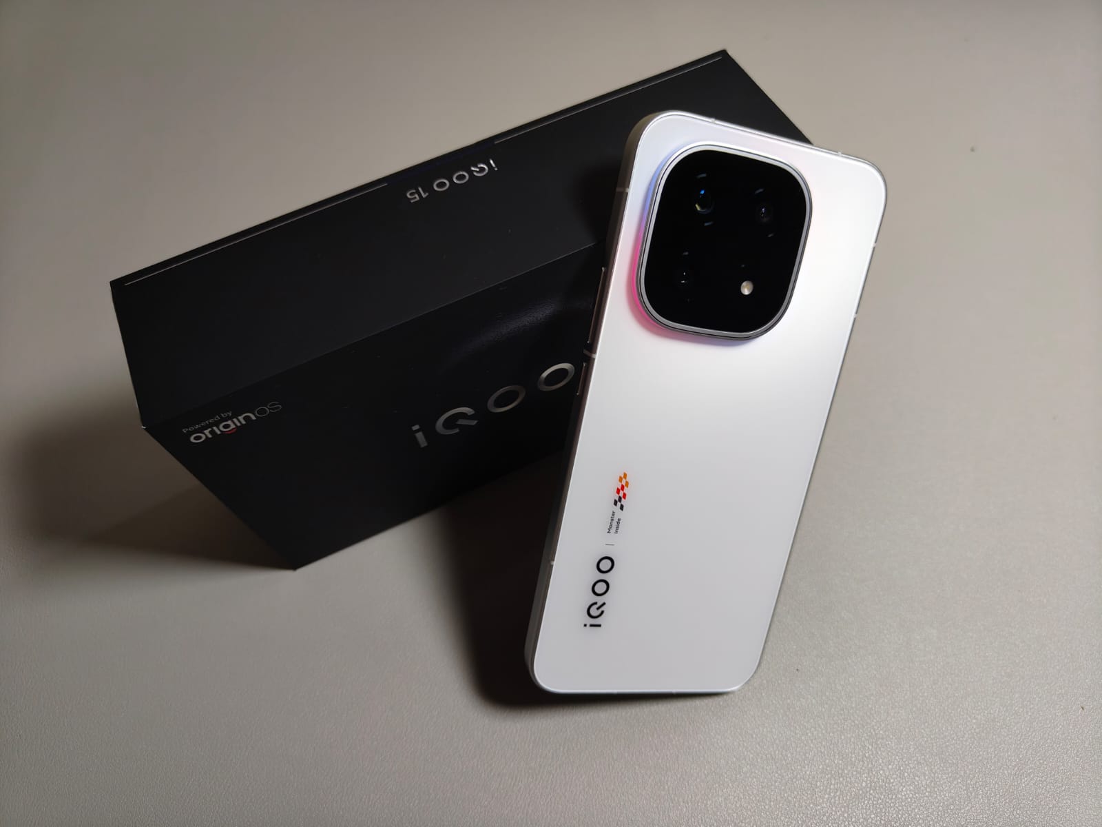 Review iQoo 15, Masih Jadi HP Gaming Flagship yang All-Rounder