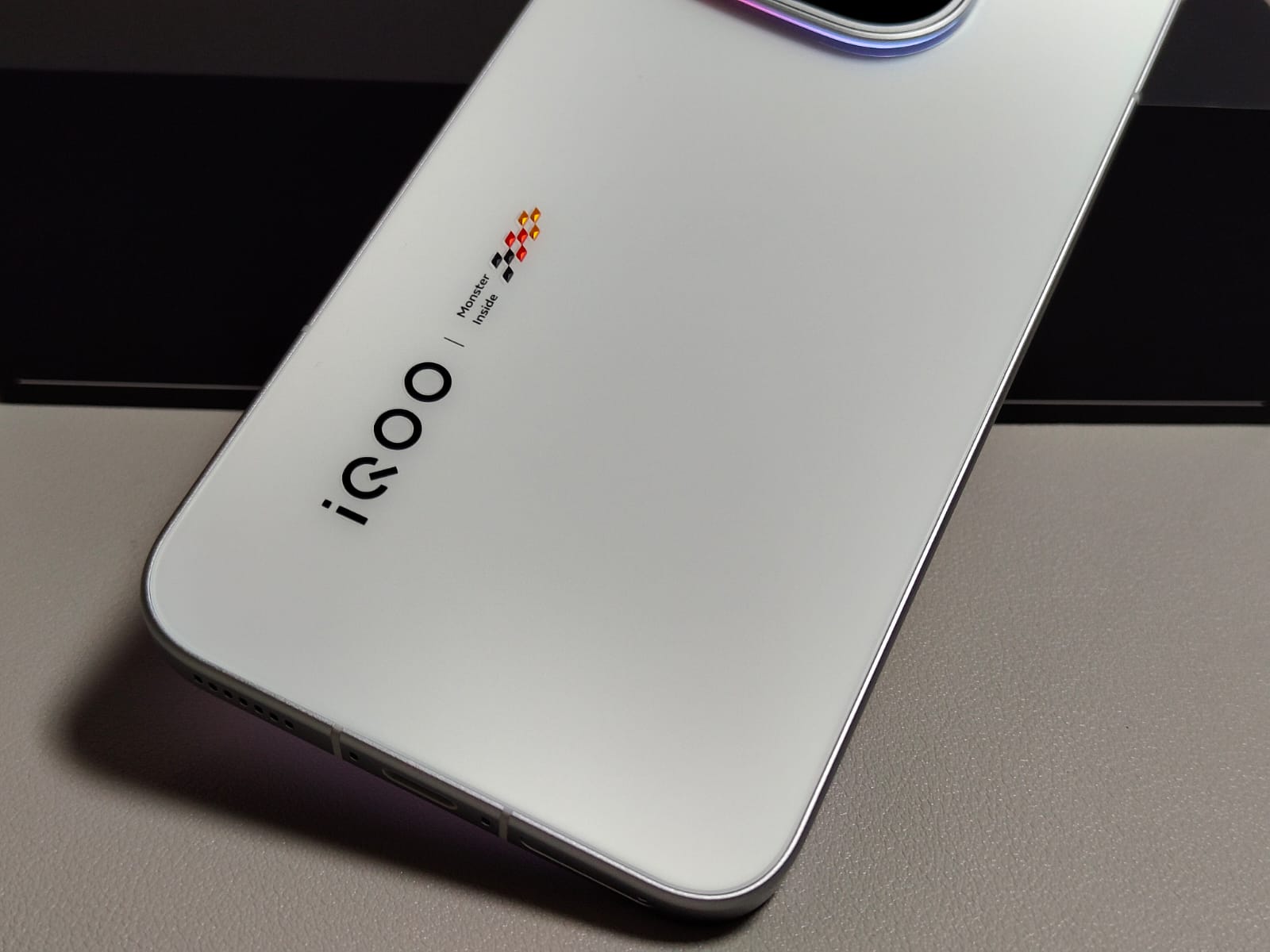 Review iQoo 15, Masih Jadi HP Gaming Flagship yang All-Rounder